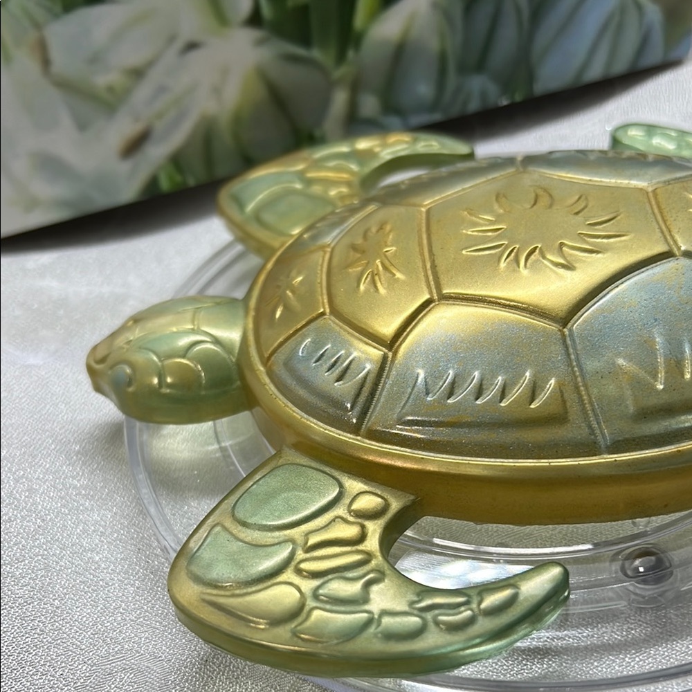 Unique Resin Turtle - Gold and Green - Picture 7 of 10